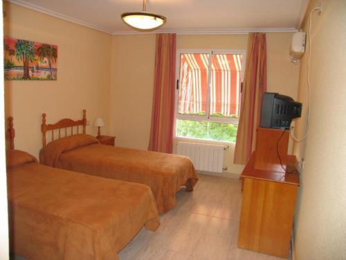 Hostal Imperial Crevillente Bagian luar foto